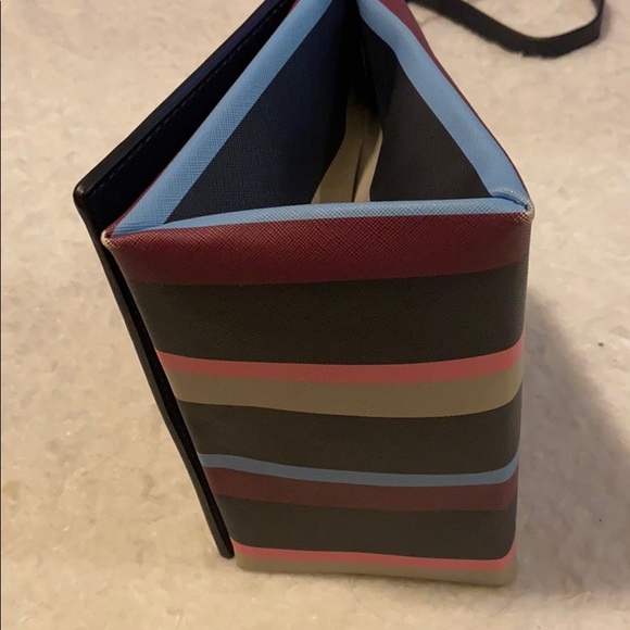 Zara Crossbody Handbag - Picture 6 of 8